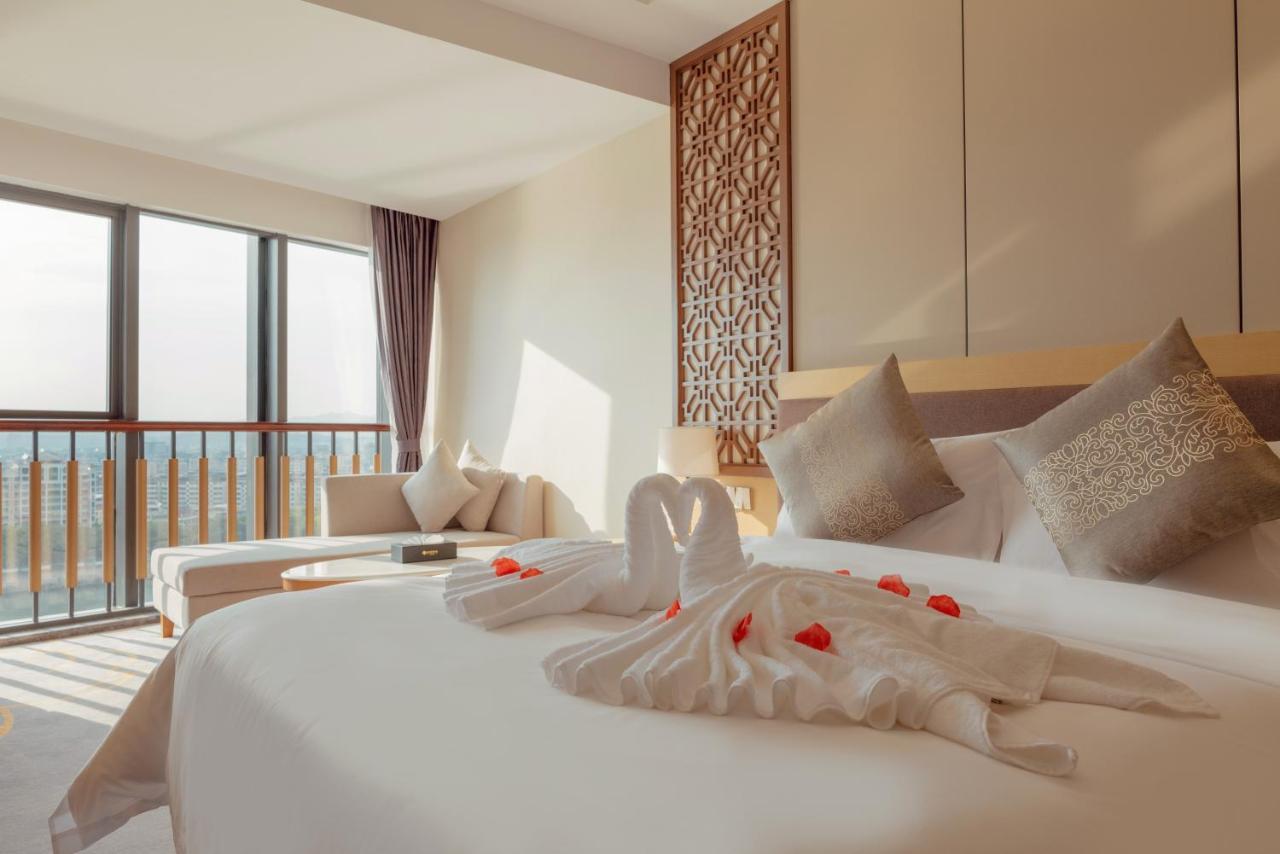 מייג'ו White Swan Guest House Meizhou מראה חיצוני תמונה
