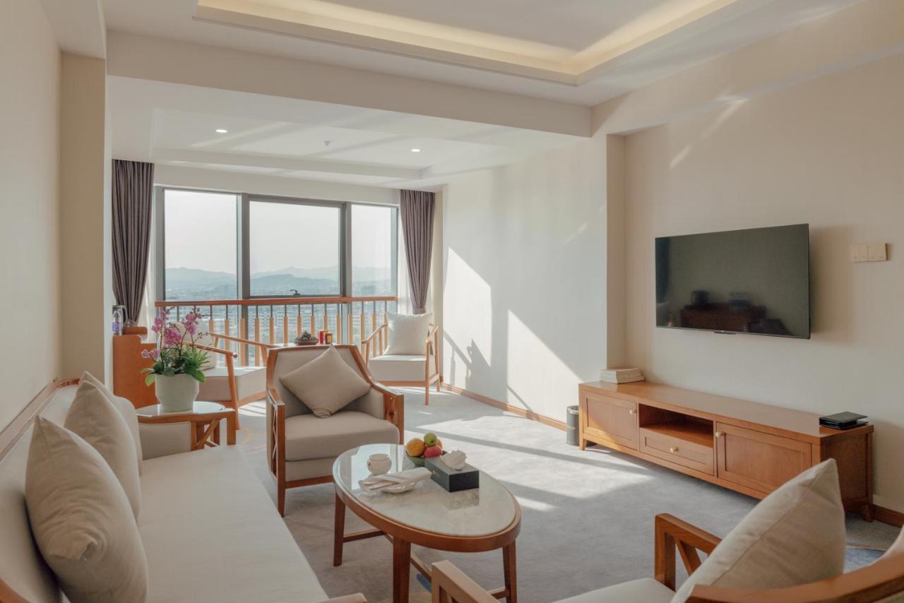 מייג'ו White Swan Guest House Meizhou מראה חיצוני תמונה