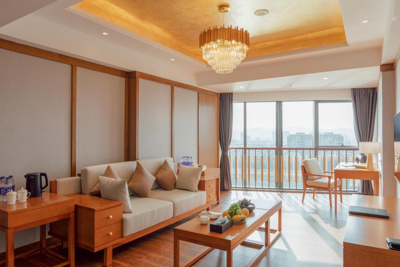 מייג'ו White Swan Guest House Meizhou מראה חיצוני תמונה