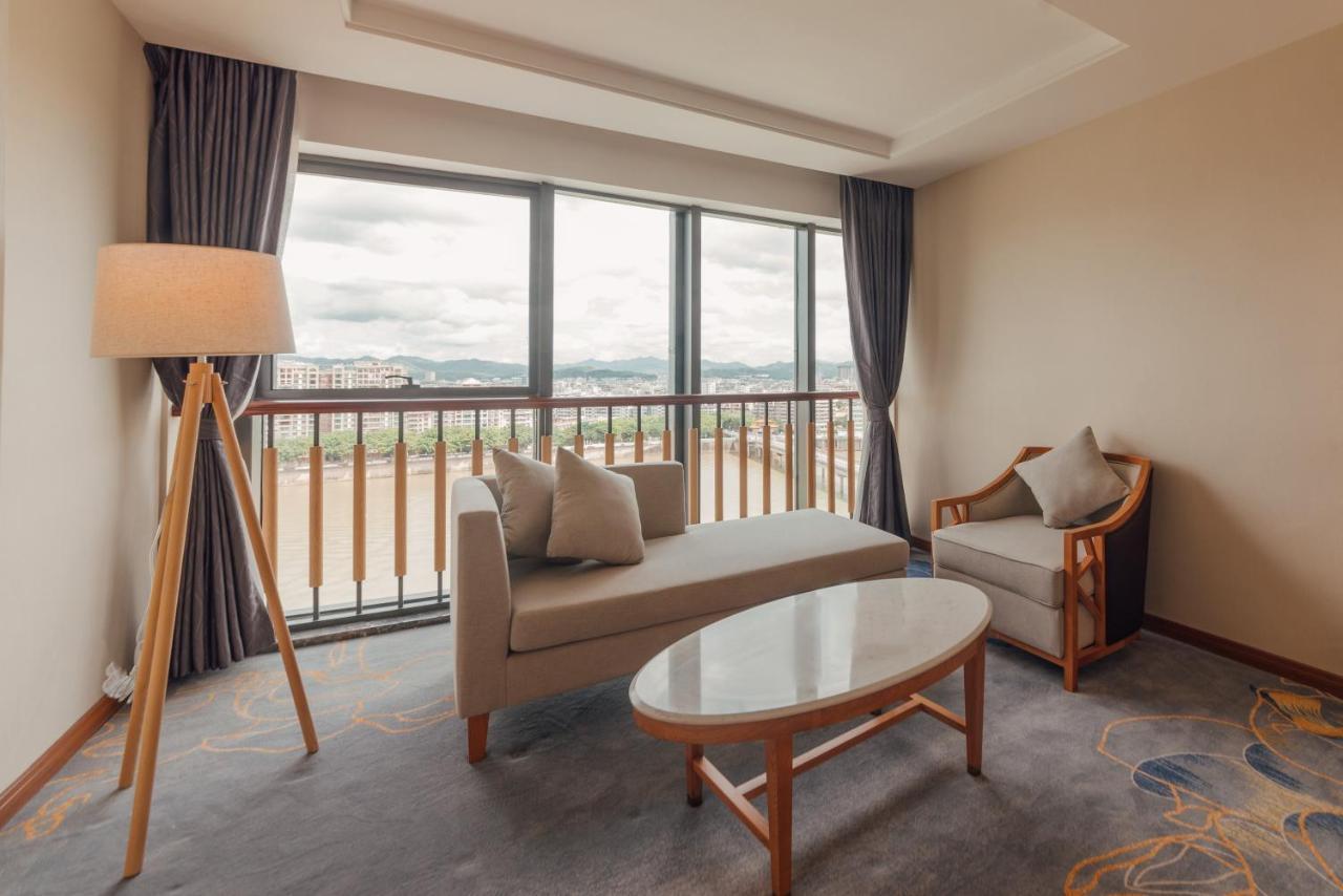 מייג'ו White Swan Guest House Meizhou מראה חיצוני תמונה