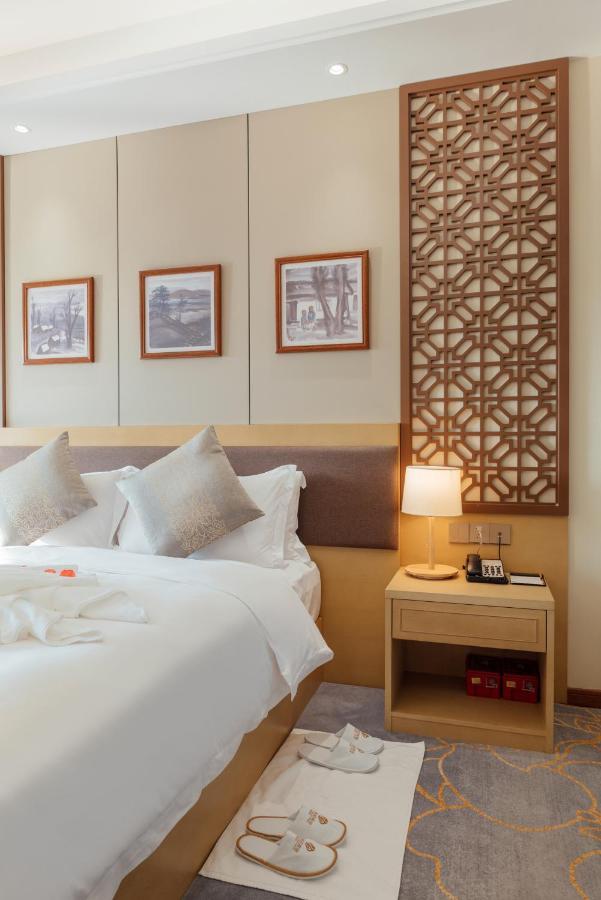 מייג'ו White Swan Guest House Meizhou מראה חיצוני תמונה
